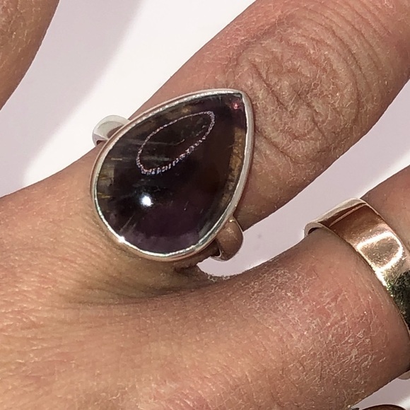 Vtg Sterling & Amethyst Teardrop Pear Shaped Stone Ring Sz 6.75 - Picture 7 of 9